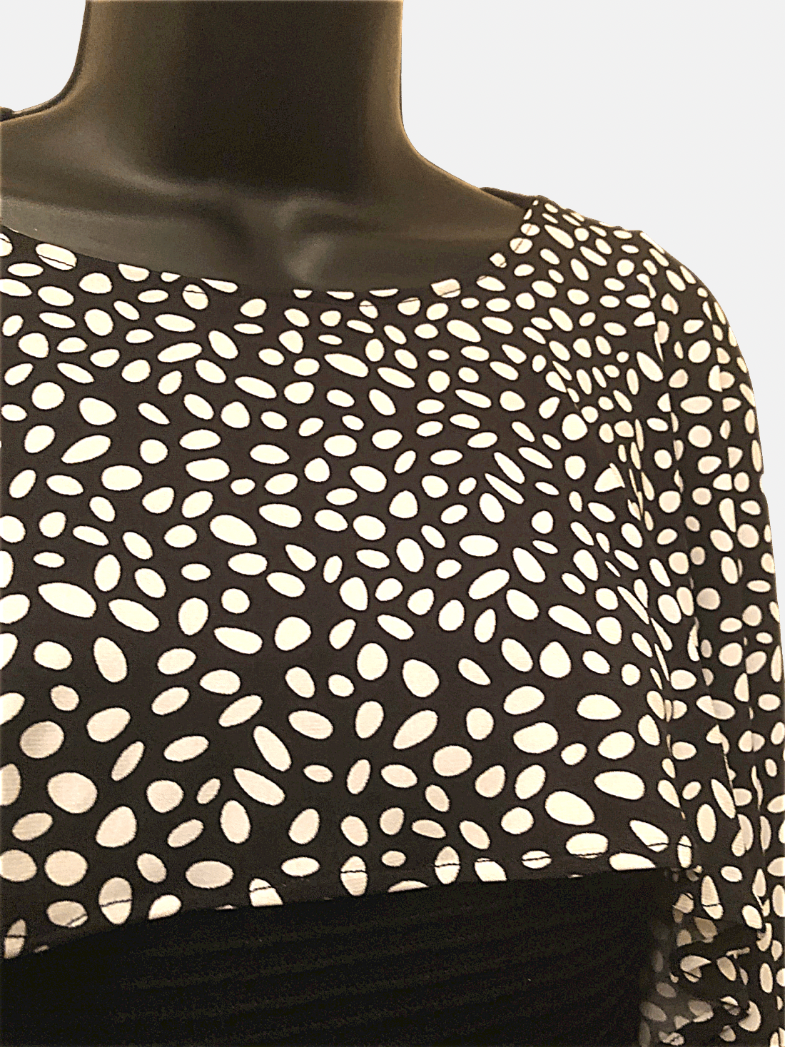 Oval Dots