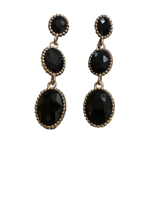 Triple Oval Black