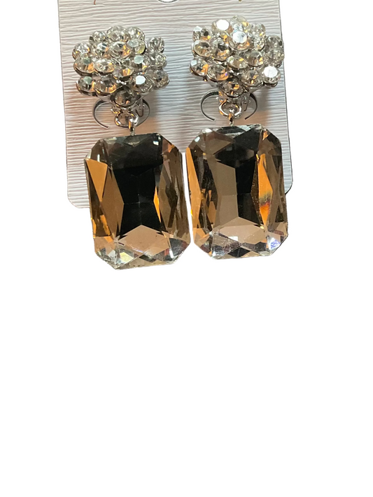 Gia Clip Clear