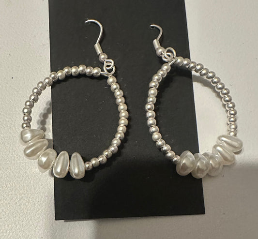 Pearla Hoop