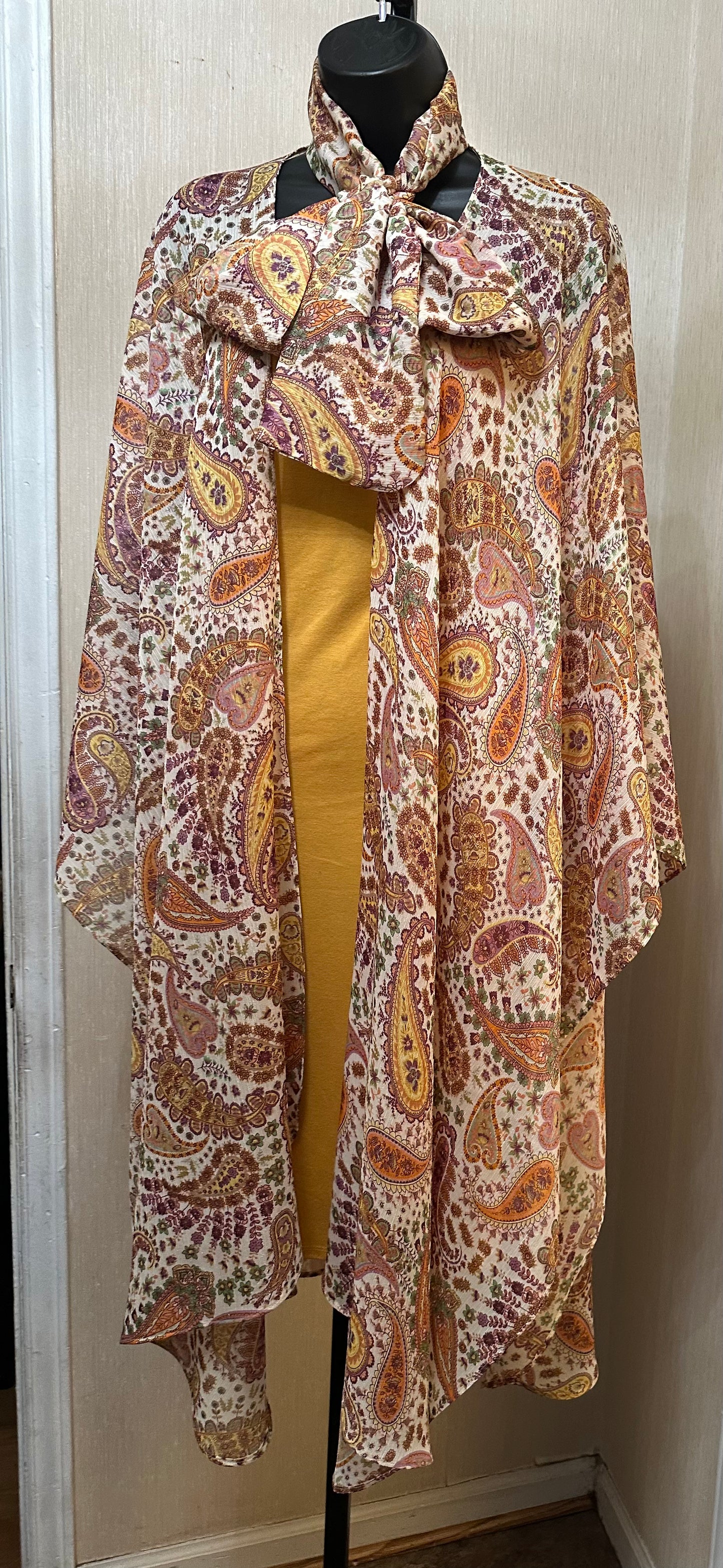 Golden Paisley Average