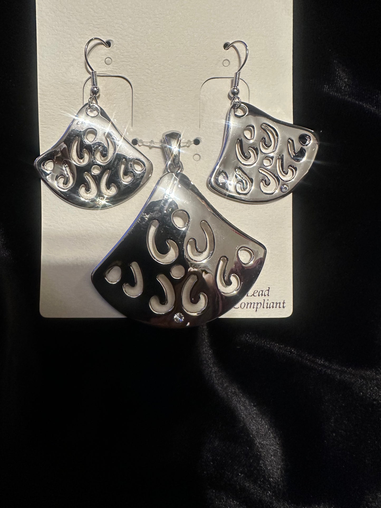Filigree Set