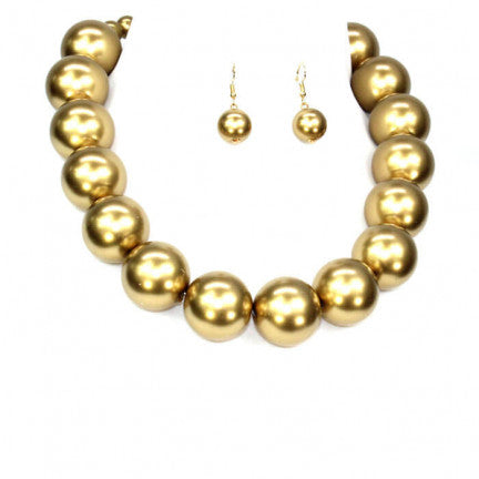 Oversized Gold Pearl